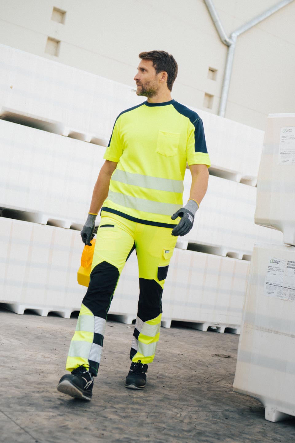 EXTREME_YELLOW_SS25_6